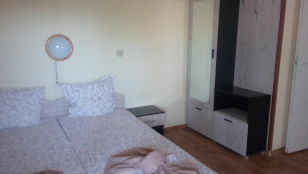 Guesthouse Oasis Китен Екстер'єр фото